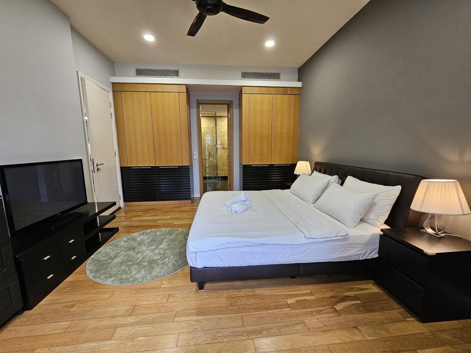 Pangsapuri St Mary Klcc 3br6pax Twin Towers View Kuala Lumpur